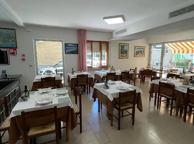 Hotel Desiree 2 Alba Adriatica