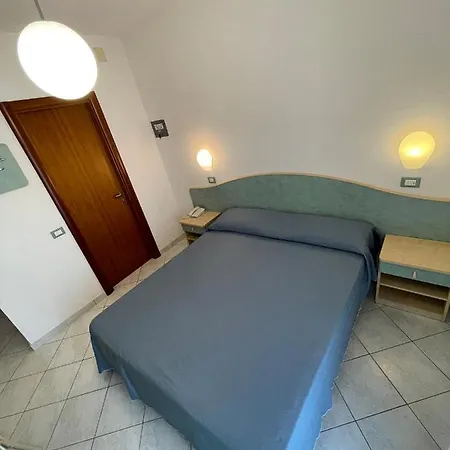 Hotel Desiree 2