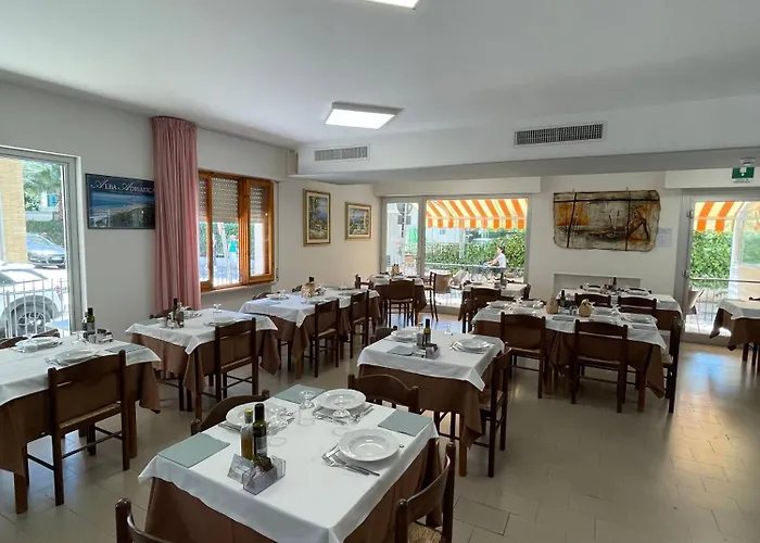 Desiree 2 Szálloda 2*